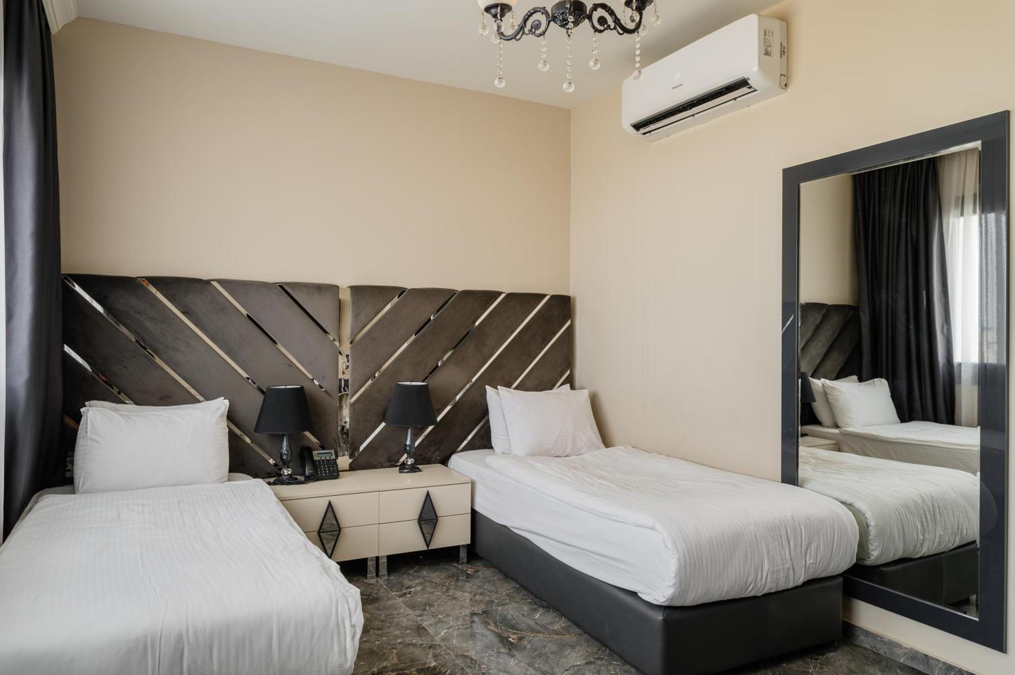 Royal Palace Hotel Nicosia Exterior photo